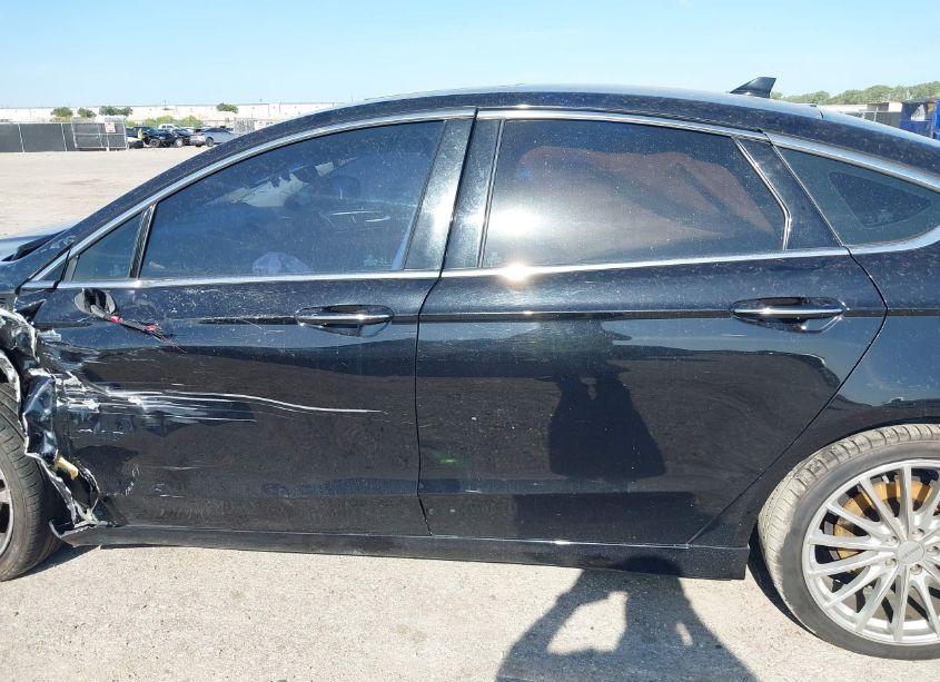 Photo 14 of 2020 Ford Fusion TITANIUM (VIN 3FA6P0D9XLR175705)