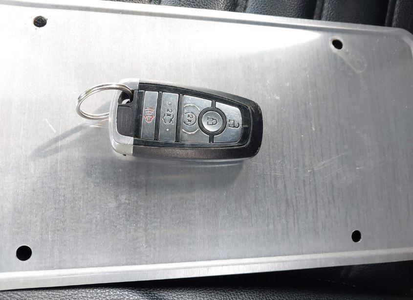 Photo 11 of 2019 Ford Fusion SEL (VIN 3FA6P0E94KR145158)