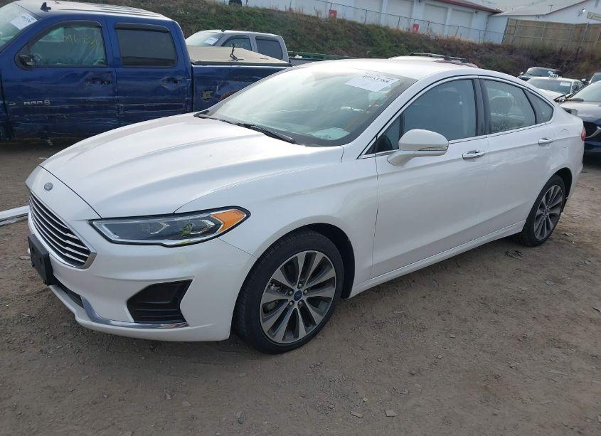 Photo 2 of 2019 Ford Fusion SEL (VIN 3FA6P0E94KR145158)