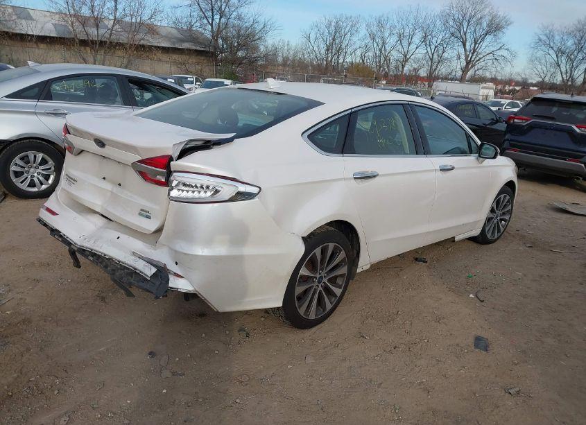 Photo 4 of 2019 Ford Fusion SEL (VIN 3FA6P0E94KR145158)