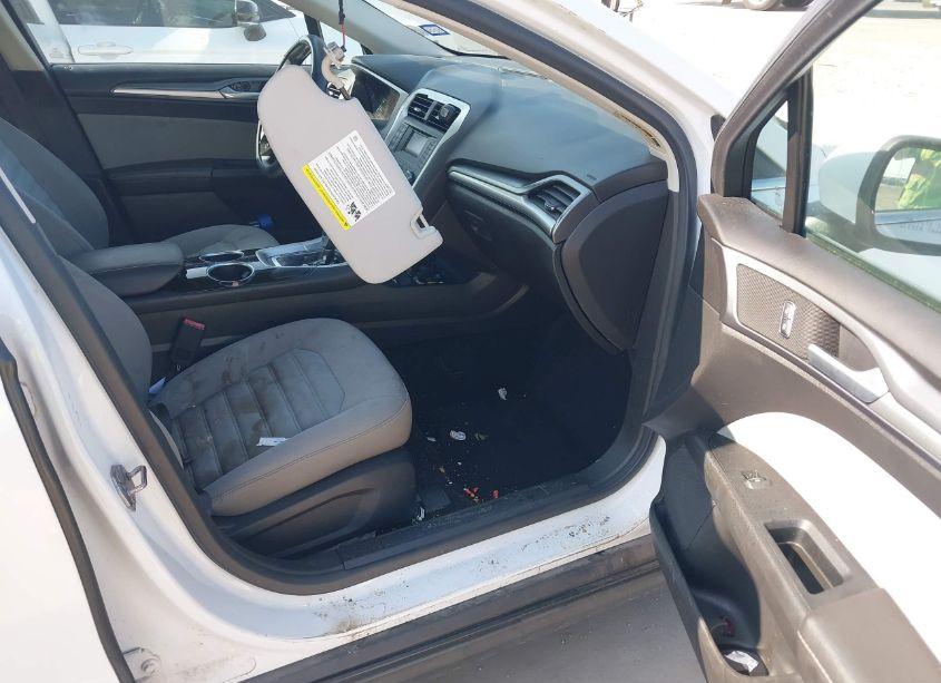 Photo 5 of 2013 Ford Fusion S (VIN 3FA6P0G70DR205404)