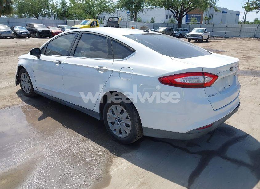 Photo 3 of 2013 Ford Fusion S (VIN 3FA6P0G70DR318768)