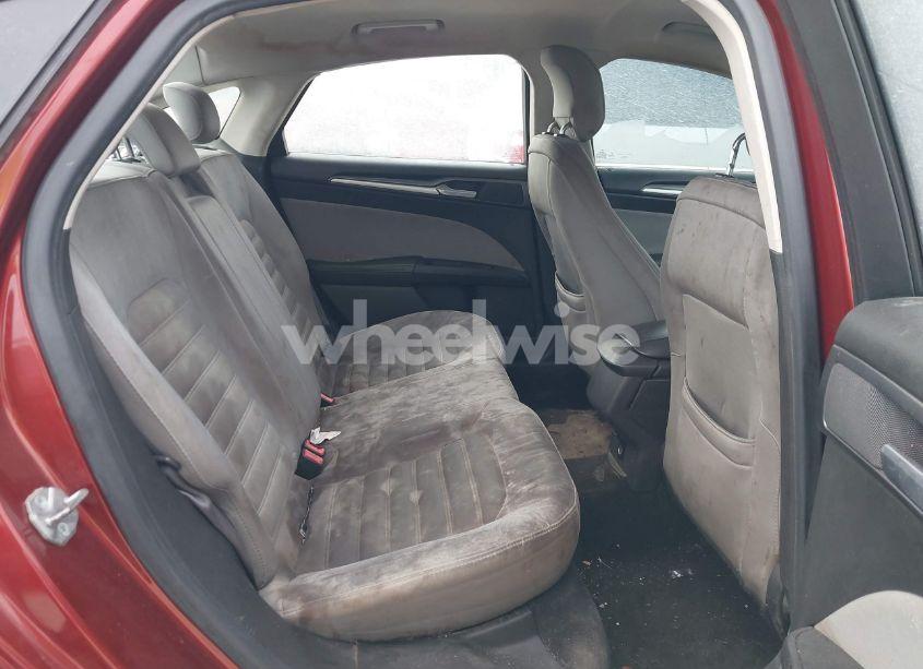 Photo 8 of 2014 Ford Fusion S (VIN 3FA6P0G70ER110570)