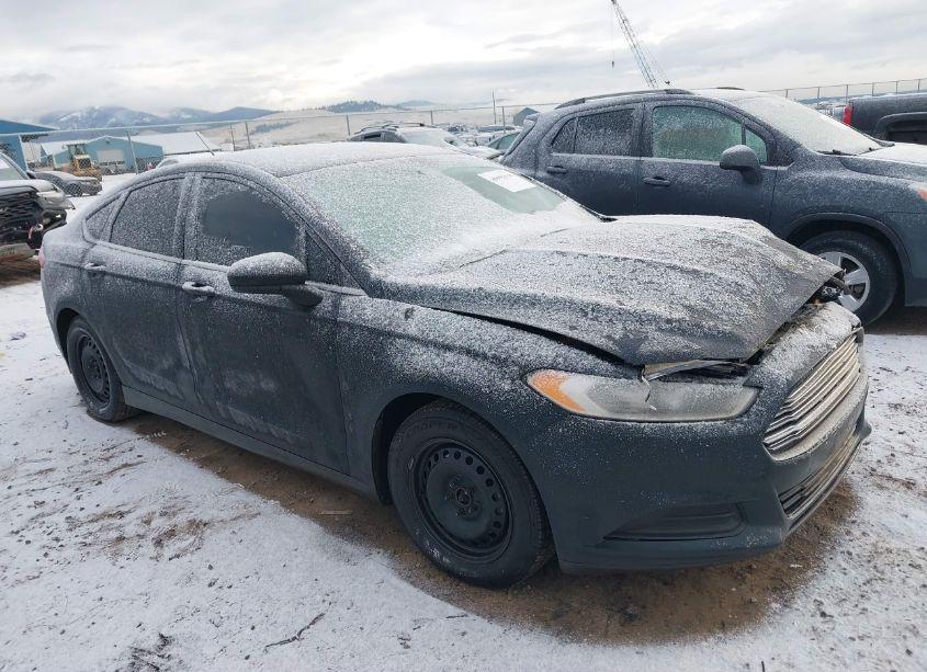 2014 Ford Fusion S (VIN 3FA6P0G70ER176844) main photo