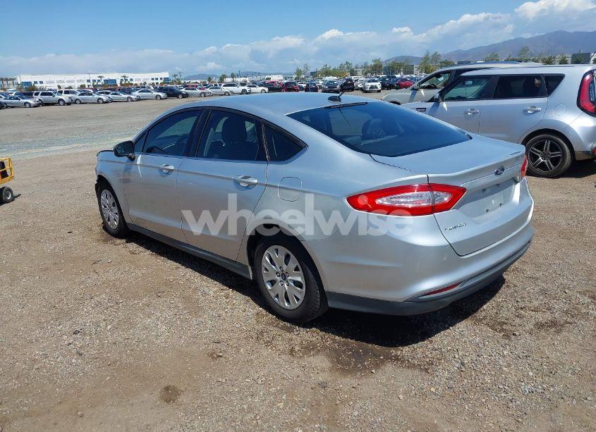 Photo 3 of 2014 Ford Fusion S (VIN 3FA6P0G70ER228960)