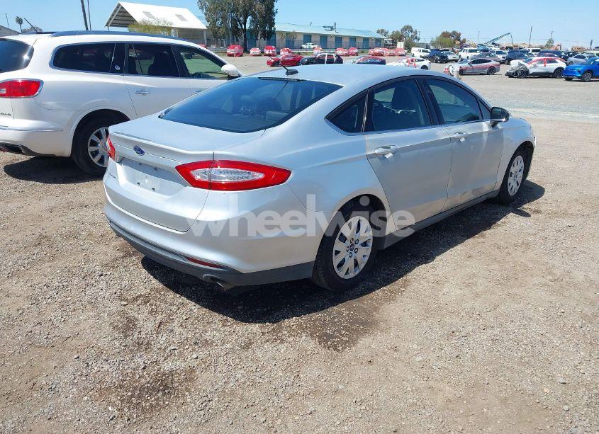 Photo 4 of 2014 Ford Fusion S (VIN 3FA6P0G70ER228960)