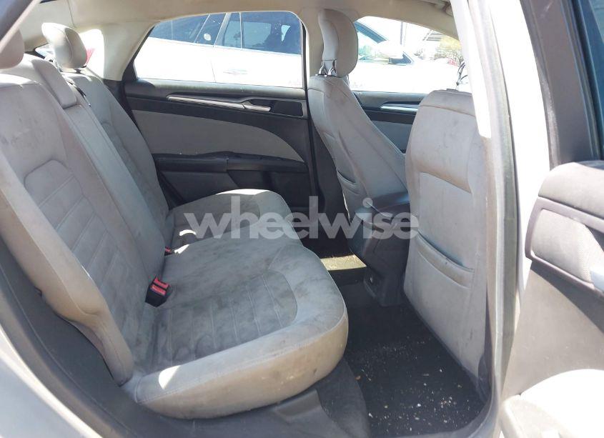 Photo 8 of 2014 Ford Fusion S (VIN 3FA6P0G70ER228960)