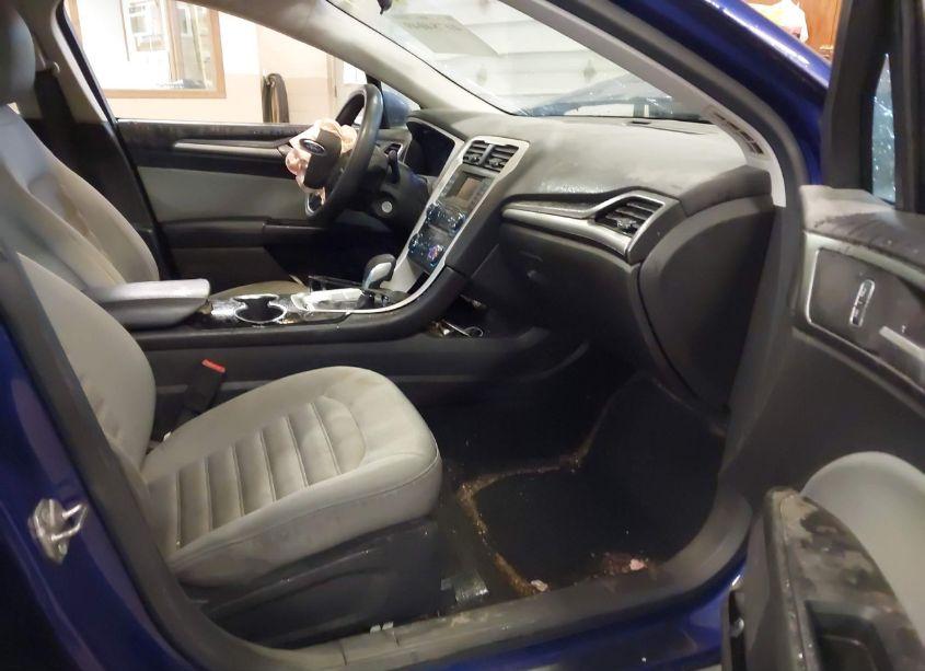 Photo 5 of 2015 Ford Fusion S (VIN 3FA6P0G70FR128049)