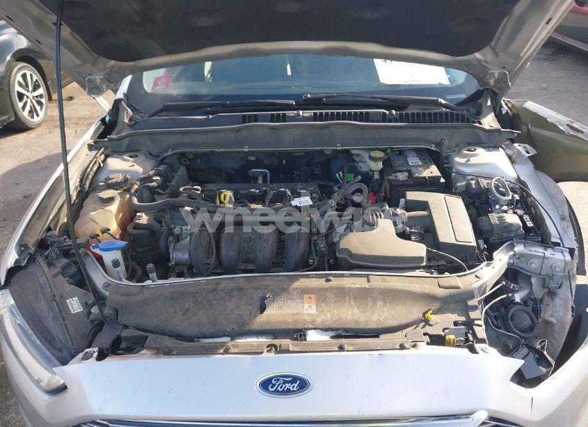 Photo 10 of 2016 Ford Fusion S (VIN 3FA6P0G70GR254655)