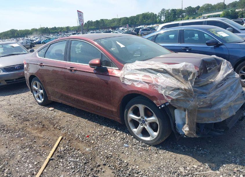 2016 Ford Fusion S (VIN 3FA6P0G70GR271875) main photo