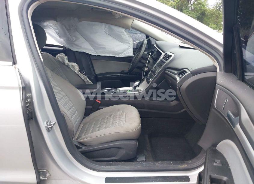 Photo 5 of 2016 Ford Fusion S (VIN 3FA6P0G70GR310349)