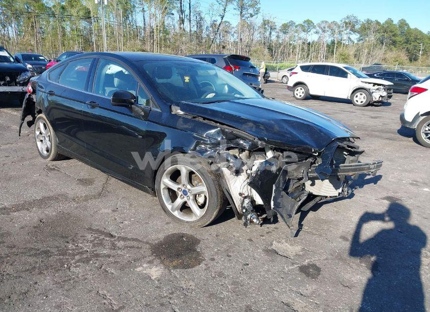 2016 Ford Fusion S (VIN 3FA6P0G70GR375847) main photo
