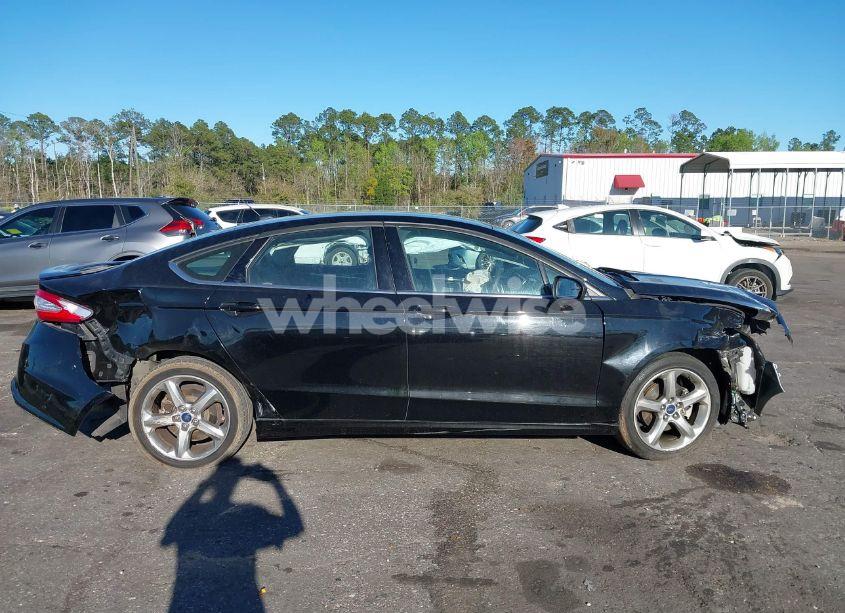 Photo 13 of 2016 Ford Fusion S (VIN 3FA6P0G70GR375847)