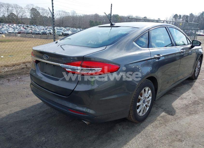 Photo 4 of 2017 Ford Fusion S (VIN 3FA6P0G70HR207482)