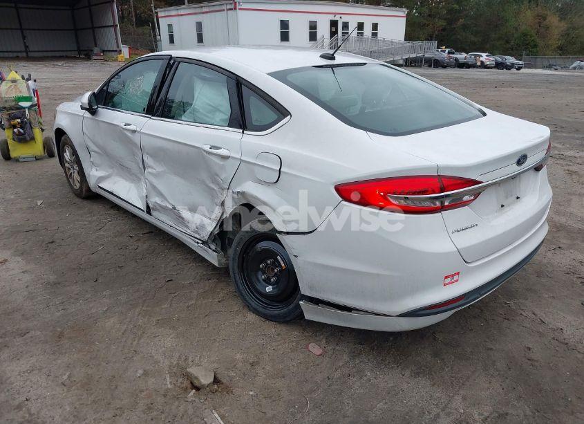 Photo 3 of 2017 Ford Fusion S (VIN 3FA6P0G70HR363330)