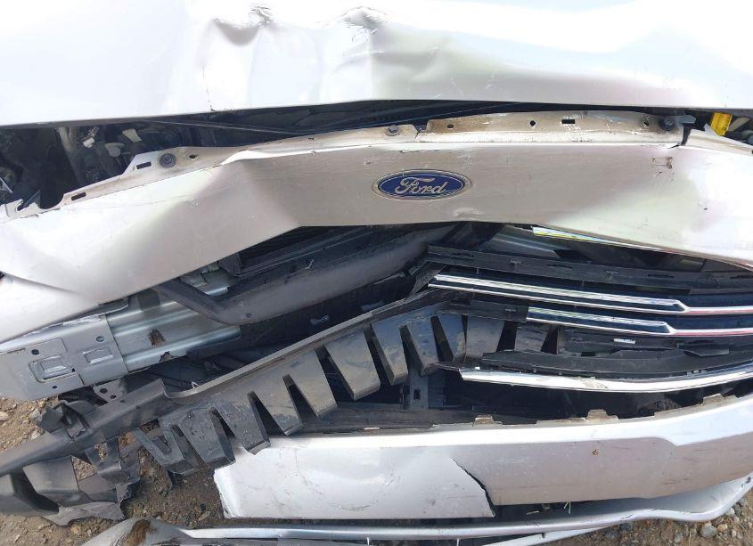 Photo 16 of 2018 Ford Fusion S (VIN 3FA6P0G70JR228807)