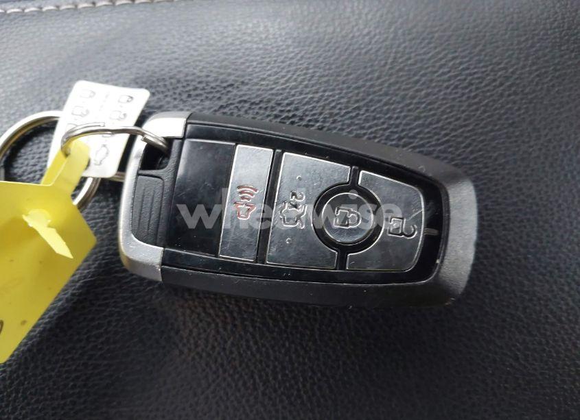 Photo 11 of 2018 Ford Fusion S (VIN 3FA6P0G70JR230430)