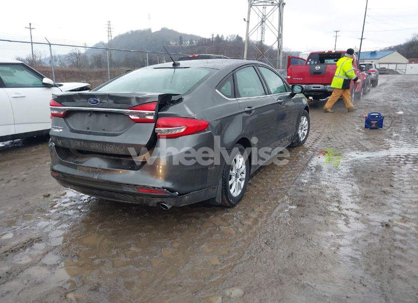 Photo 4 of 2018 Ford Fusion S (VIN 3FA6P0G70JR230430)