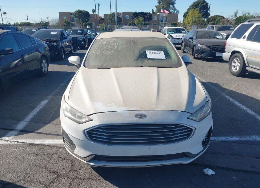 Photo 12 of 2019 Ford Fusion S (VIN 3FA6P0G70KR184034)