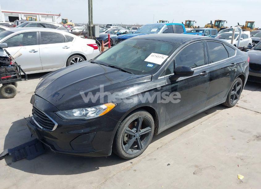 Photo 2 of 2020 Ford Fusion S (VIN 3FA6P0G70LR225263)
