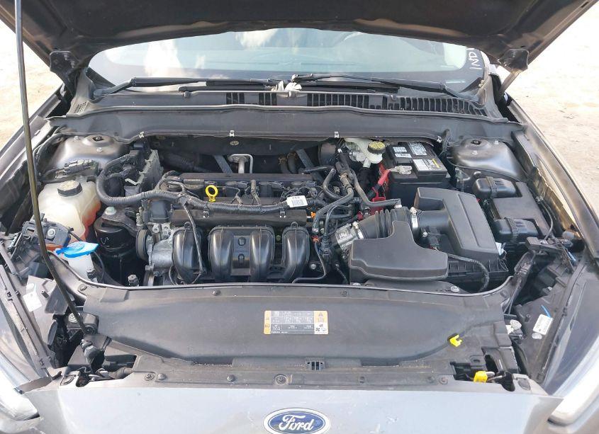 Photo 10 of 2013 Ford Fusion S (VIN 3FA6P0G71DR322764)