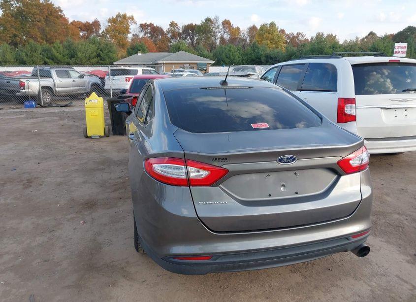Photo 3 of 2013 Ford Fusion S (VIN 3FA6P0G71DR322764)
