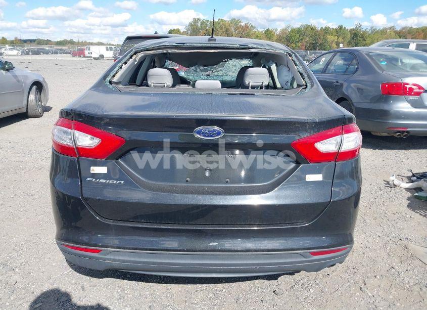 Photo 16 of 2014 Ford Fusion S (VIN 3FA6P0G71ER121237)