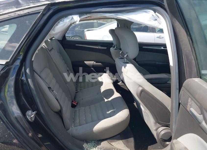 Photo 8 of 2014 Ford Fusion S (VIN 3FA6P0G71ER121237)