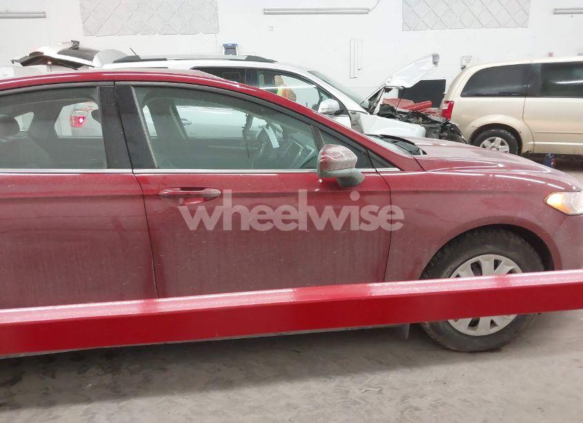 Photo 13 of 2014 Ford Fusion S (VIN 3FA6P0G71ER126938)