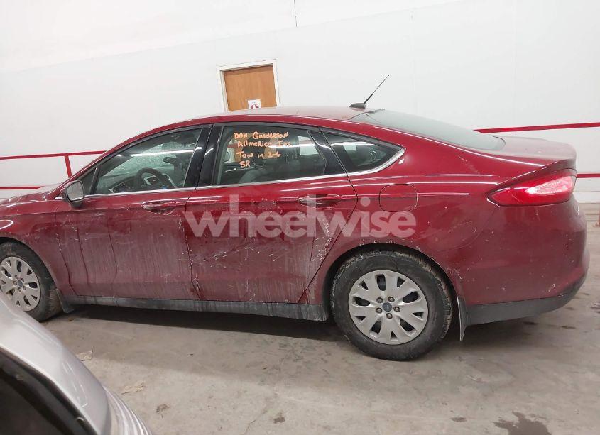 Photo 14 of 2014 Ford Fusion S (VIN 3FA6P0G71ER126938)