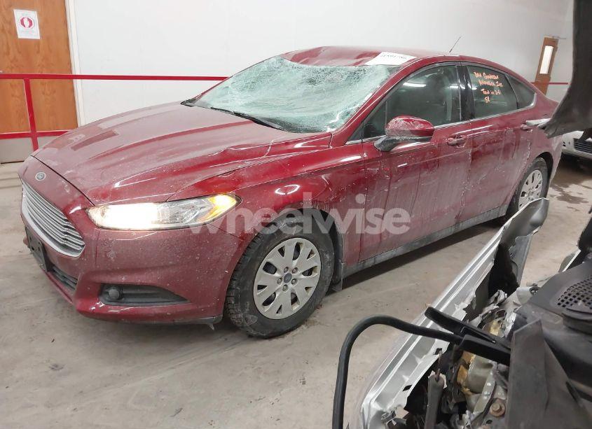 Photo 2 of 2014 Ford Fusion S (VIN 3FA6P0G71ER126938)