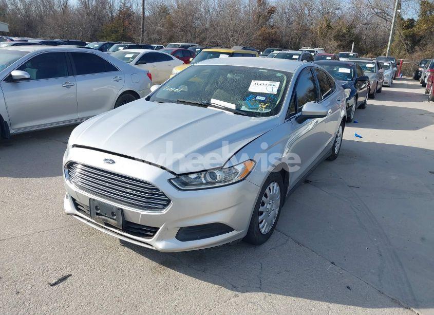 Photo 2 of 2014 Ford Fusion S (VIN 3FA6P0G71ER268092)