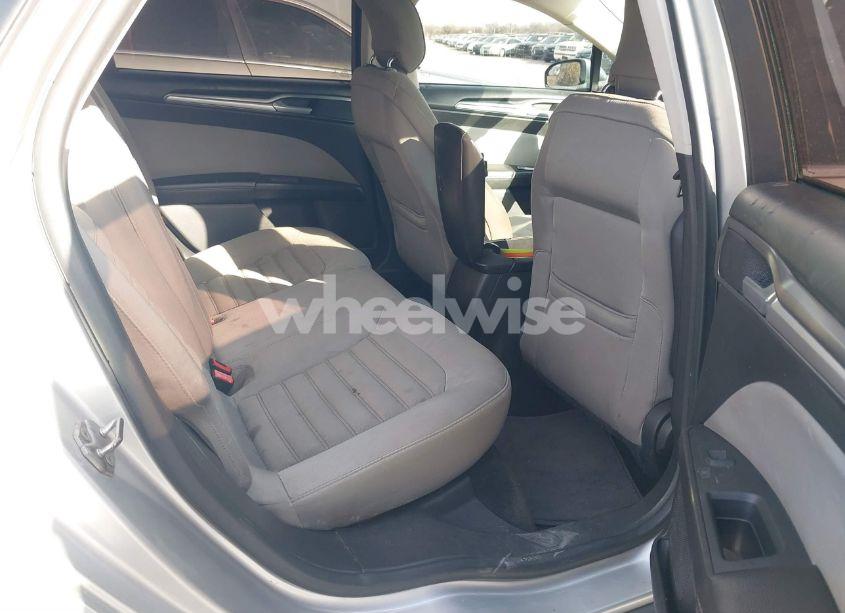 Photo 8 of 2014 Ford Fusion S (VIN 3FA6P0G71ER268092)