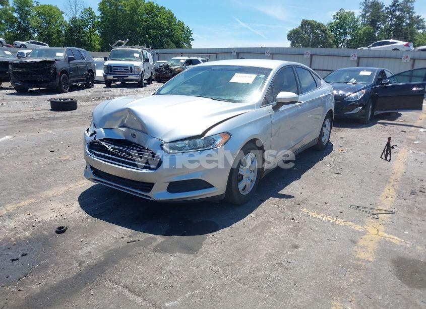 Photo 2 of 2014 Ford Fusion S (VIN 3FA6P0G71ER396011)