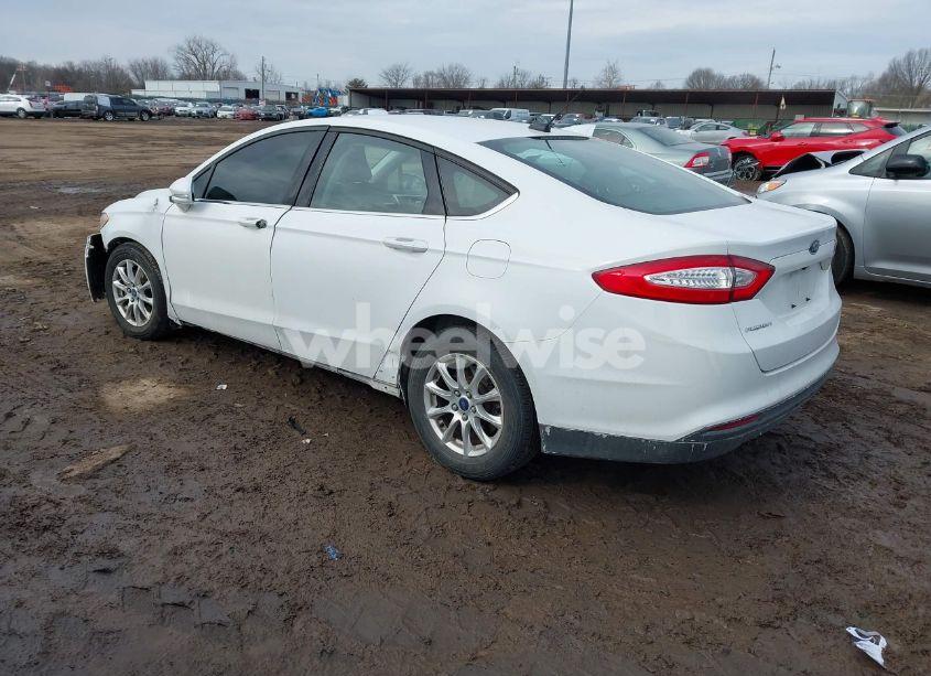 Photo 3 of 2015 Ford Fusion S (VIN 3FA6P0G71FR208346)