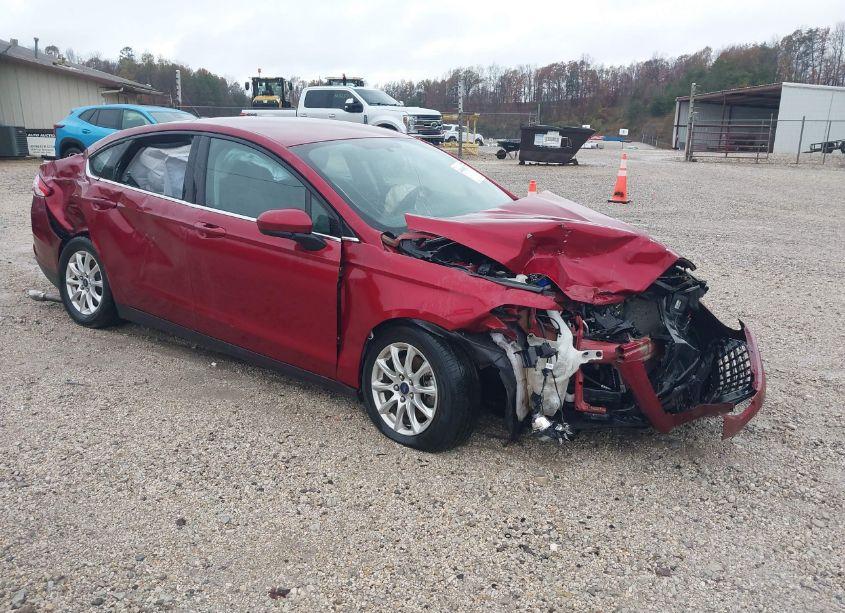 2016 Ford Fusion S (VIN 3FA6P0G71GR171221) main photo