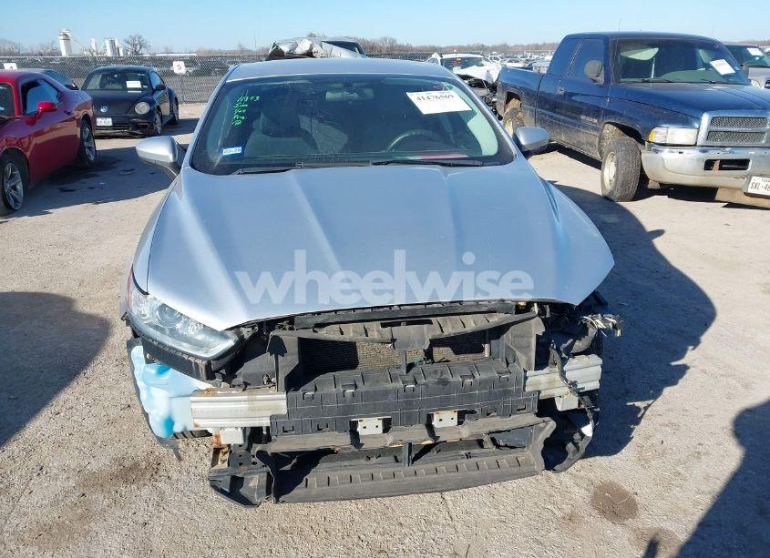 Photo 12 of 2016 Ford Fusion S (VIN 3FA6P0G71GR235869)