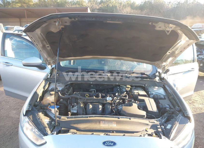 Photo 10 of 2016 Ford Fusion S (VIN 3FA6P0G71GR262005)