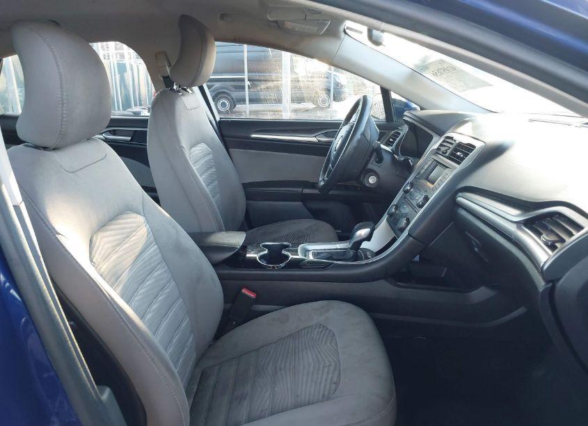 Photo 5 of 2016 Ford Fusion S (VIN 3FA6P0G71GR333381)