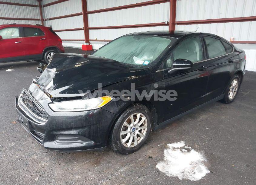 Photo 2 of 2016 Ford Fusion S (VIN 3FA6P0G71GR359558)