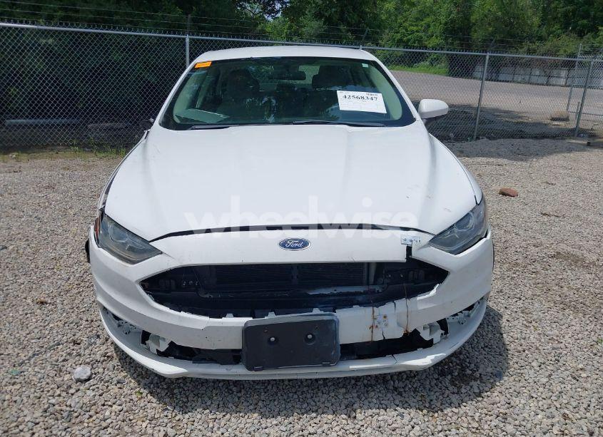 Photo 12 of 2017 Ford Fusion S (VIN 3FA6P0G71HR143808)