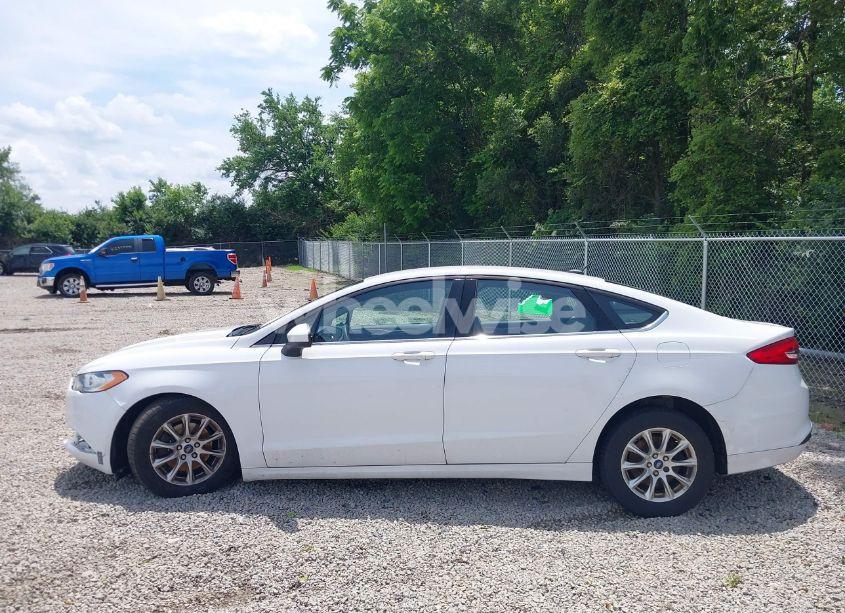 Photo 14 of 2017 Ford Fusion S (VIN 3FA6P0G71HR143808)