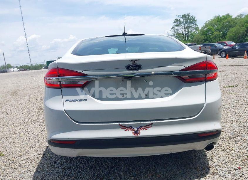 Photo 16 of 2017 Ford Fusion S (VIN 3FA6P0G71HR143808)