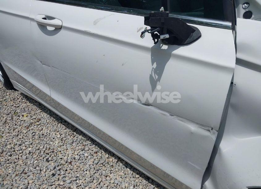 Photo 17 of 2017 Ford Fusion S (VIN 3FA6P0G71HR143808)