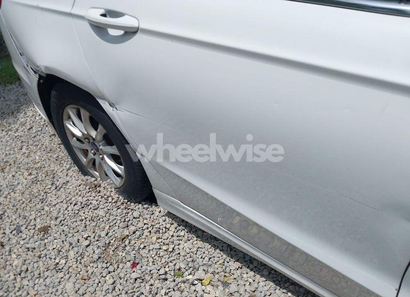 Photo 18 of 2017 Ford Fusion S (VIN 3FA6P0G71HR143808)