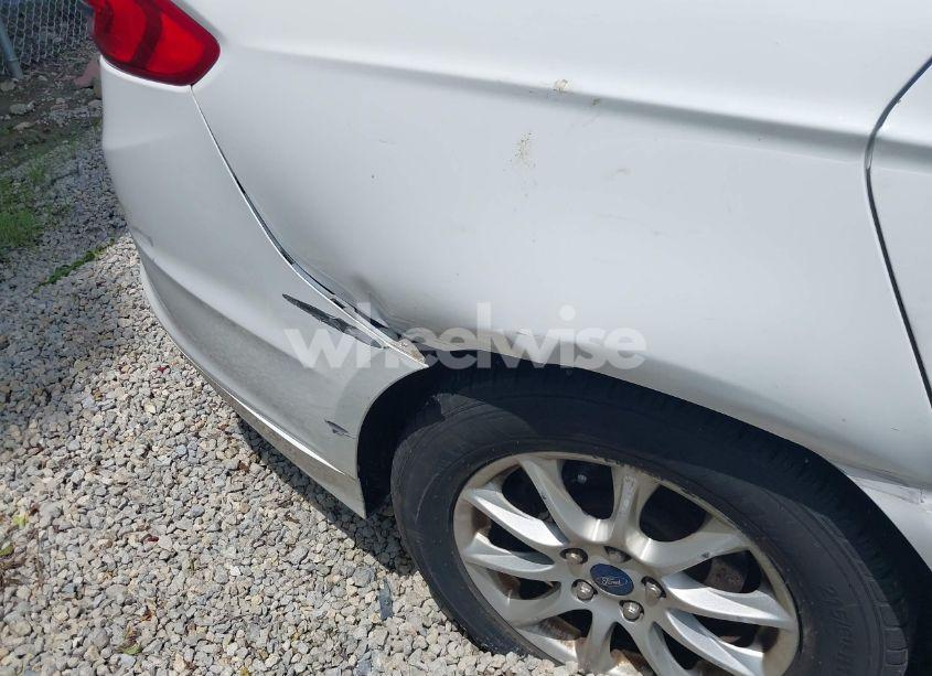 Photo 19 of 2017 Ford Fusion S (VIN 3FA6P0G71HR143808)