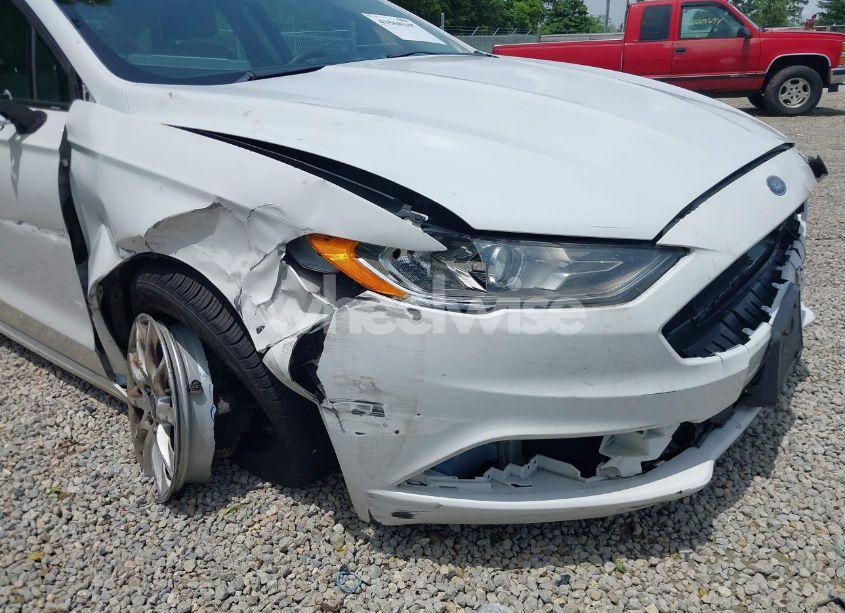 Photo 6 of 2017 Ford Fusion S (VIN 3FA6P0G71HR143808)