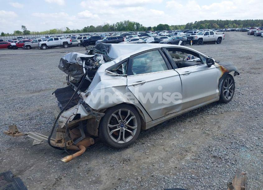 Photo 4 of 2017 Ford Fusion S (VIN 3FA6P0G71HR161404)