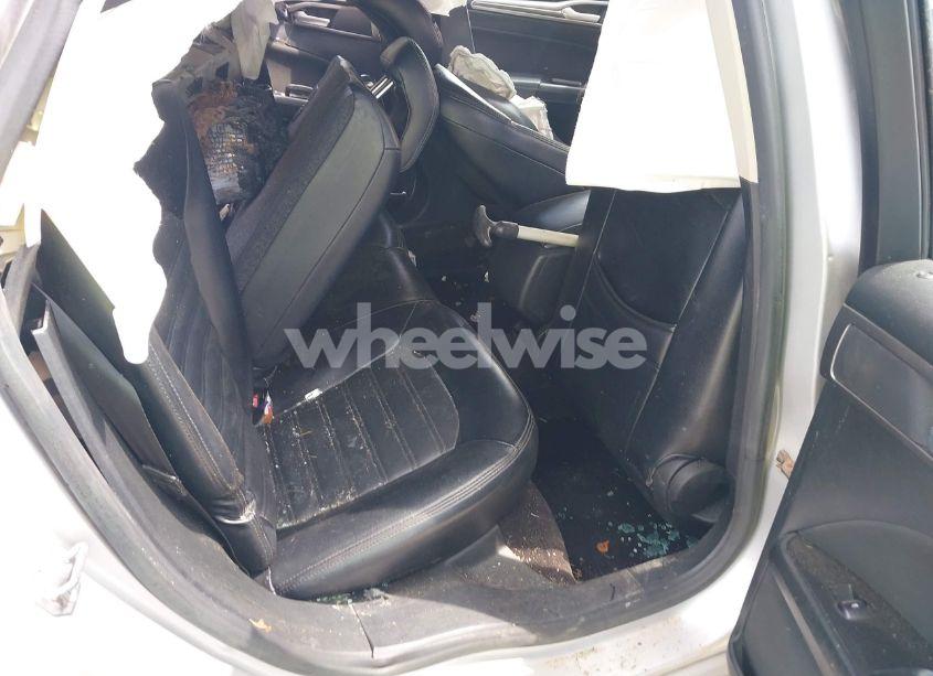 Photo 8 of 2017 Ford Fusion S (VIN 3FA6P0G71HR161404)