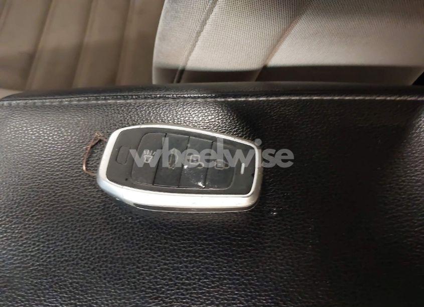 Photo 11 of 2017 Ford Fusion S (VIN 3FA6P0G71HR164433)